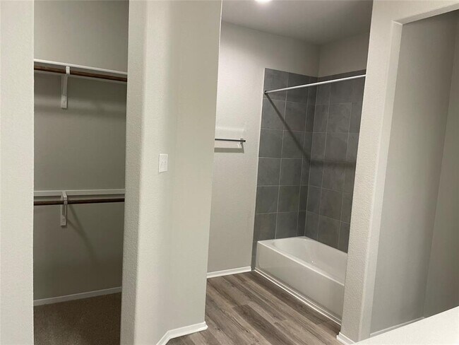 Building Photo - 66 Bent Trl Ln