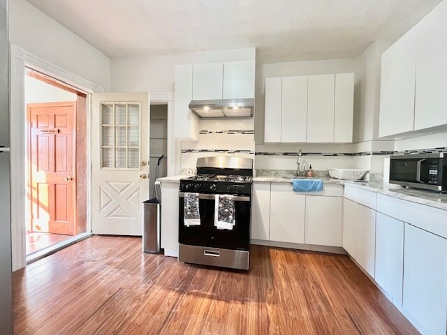 Building Photo - 200 Highland St