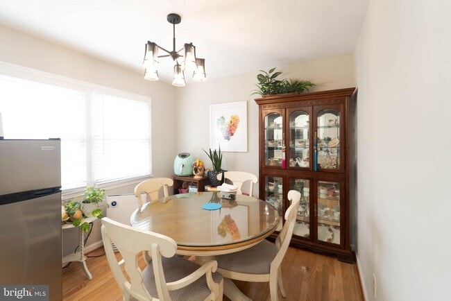 Building Photo - 4541 Ravensworth Rd