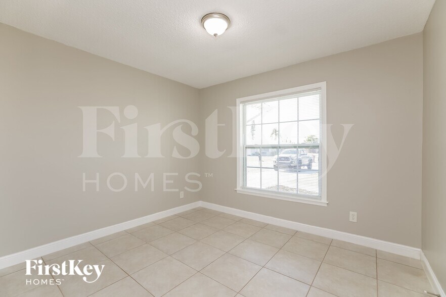 Building Photo - 112 Stafford Pl