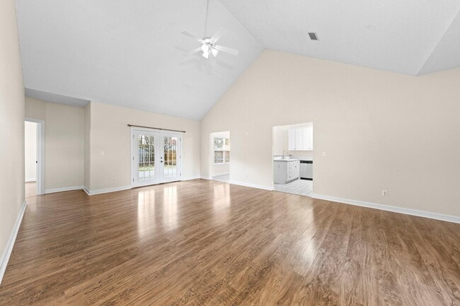 Building Photo - 1472 The Crossings