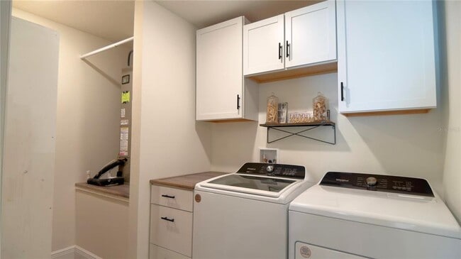 Building Photo - 13574 SW 47th Cir