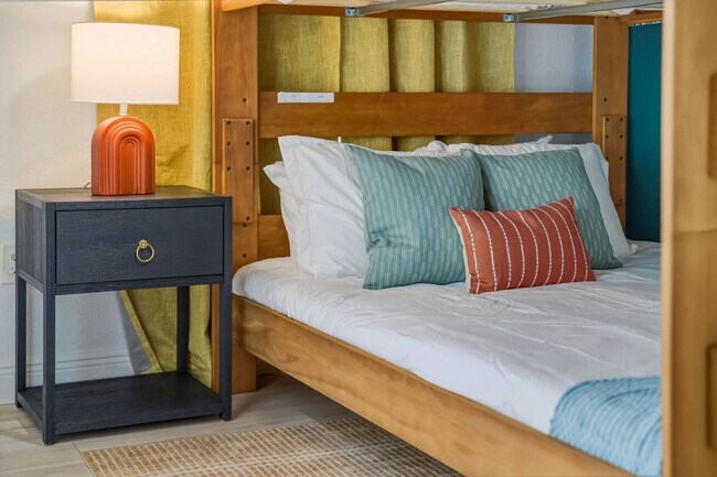 Building Photo - 10861 62nd Ave N