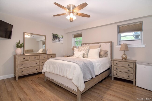 Building Photo - 140 N Broadway