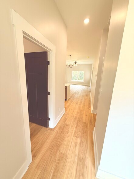 Building Photo - 1515 Jordan Rd