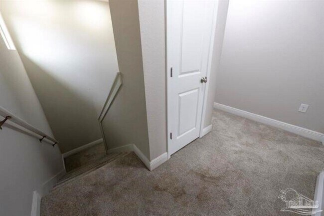 Building Photo - 1060 Bretts Way