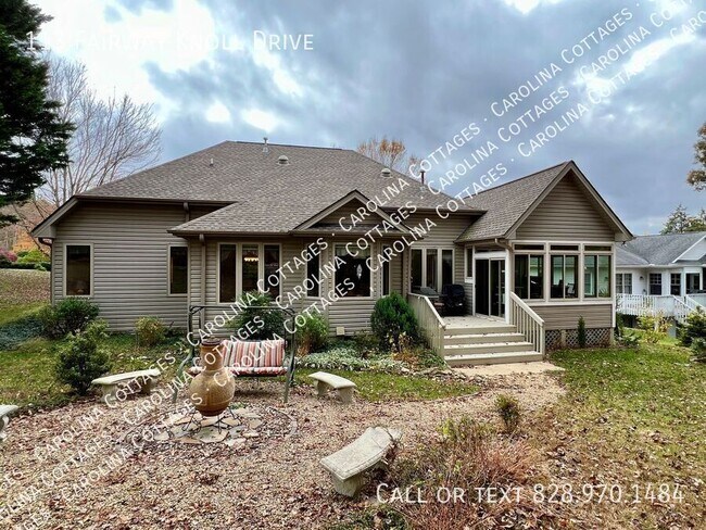 Building Photo - 113 Fairway Knoll Dr