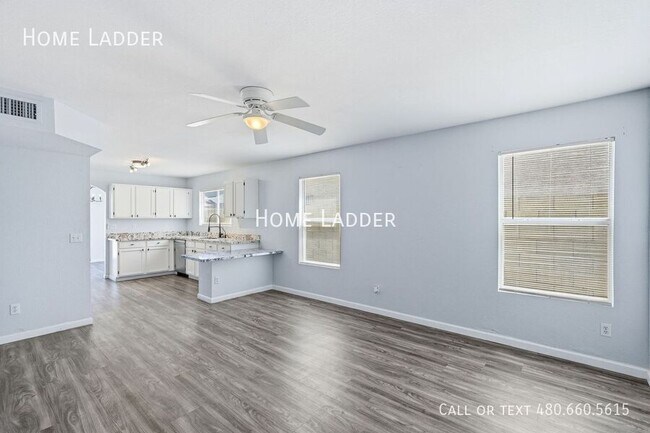Building Photo - 7610 W Ironwood Dr