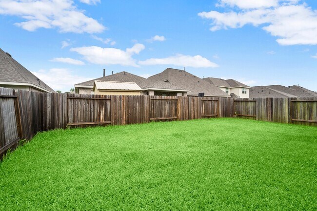 Building Photo - 6322 Lemon Balm Ln