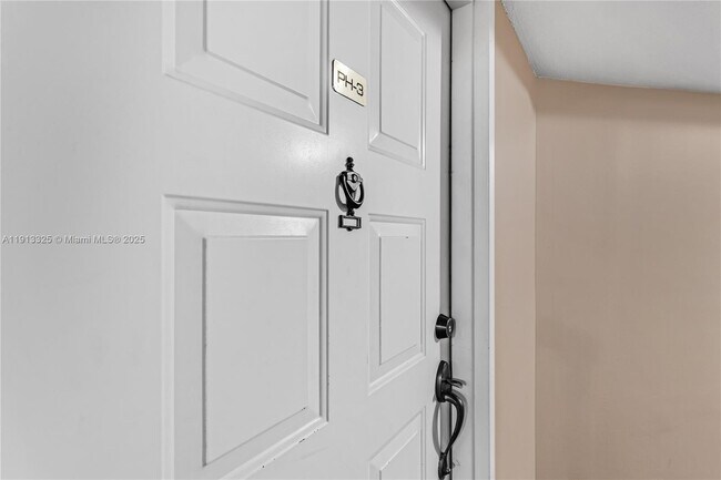 Building Photo - 5880 Collins Ave