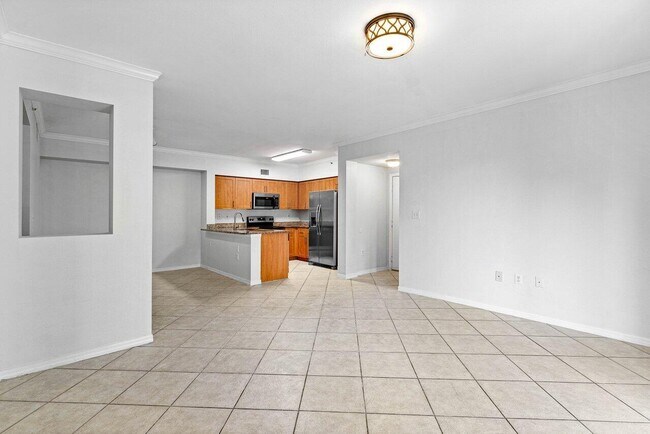 Building Photo - 6400 Emerald Dunes Dr