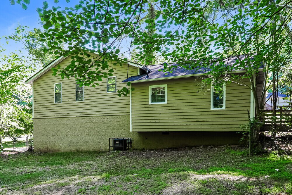 Building Photo - 3237 Carmel Dr