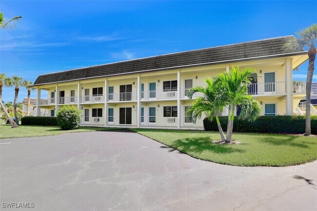 Building Photo - 130 N Collier Blvd