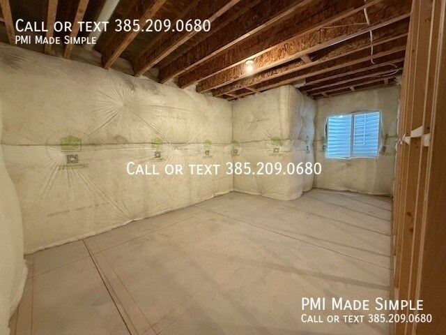 Building Photo - 10063 Torreya Dr