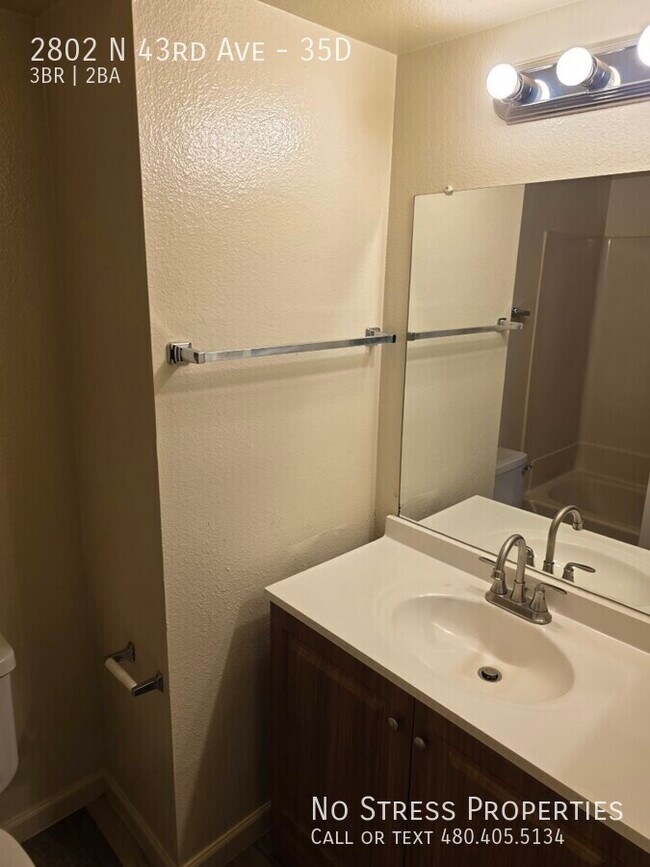 Building Photo - 2802 N 43rd Ave