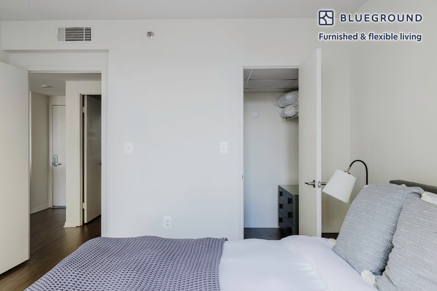 Building Photo - 850 N Randolph St