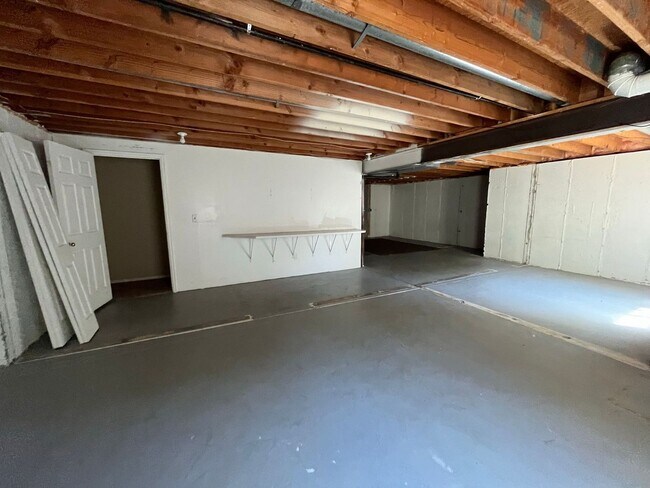 Building Photo - Wonderful Home in Central Ft. Collins