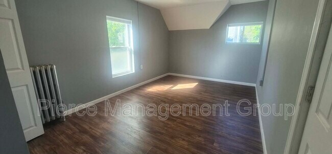 Building Photo - 274 Beech St