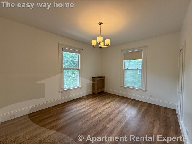 Building Photo - 47 Mt Vernon St