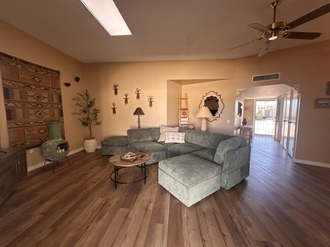 Building Photo - 17247 N 106th Ave