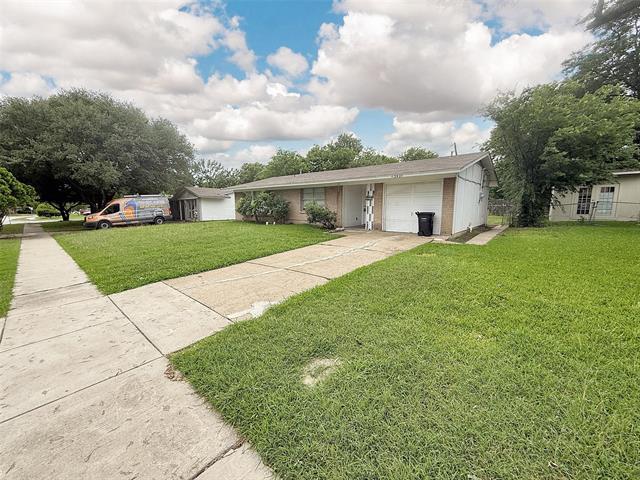 Building Photo - 3627 Flamingo Way