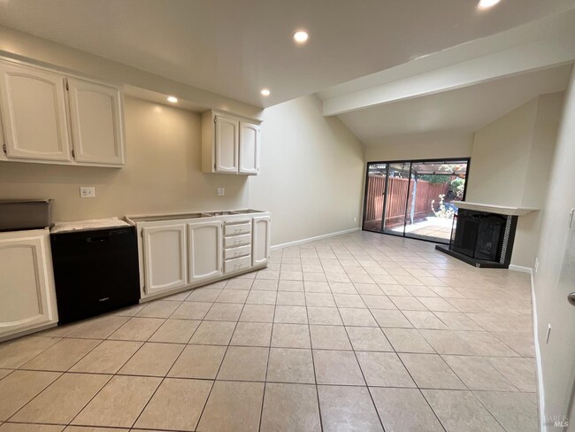 Building Photo - 443 San Marin Dr