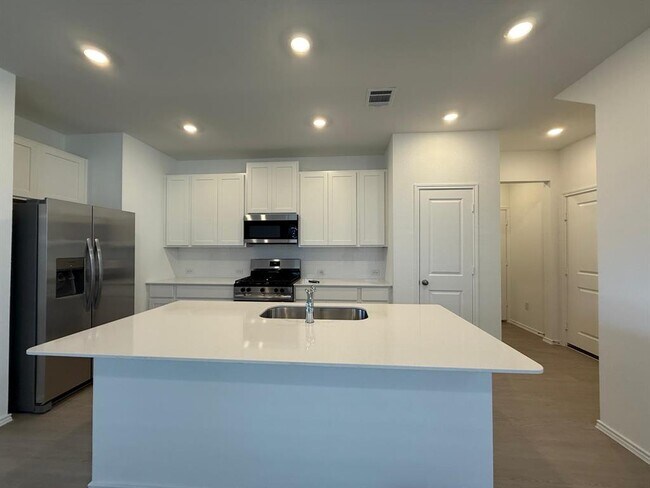 Building Photo - 962 Soapstone Pass