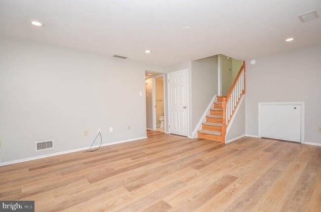 Building Photo - 4805 Willet Dr