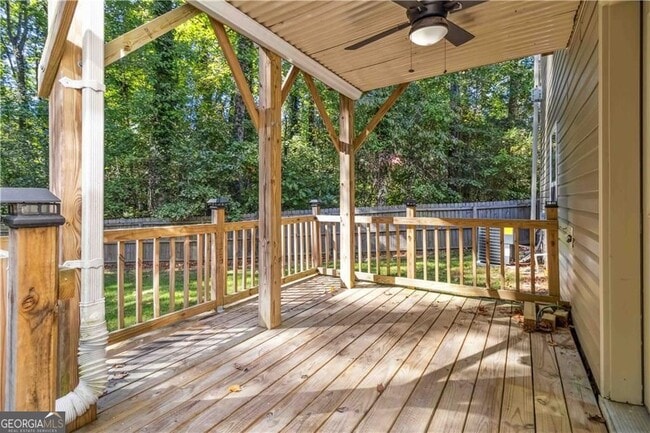 Building Photo - 100 Heritage Club Cir