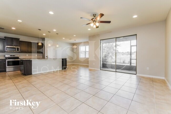 Building Photo - 2758 Red Horse Dr