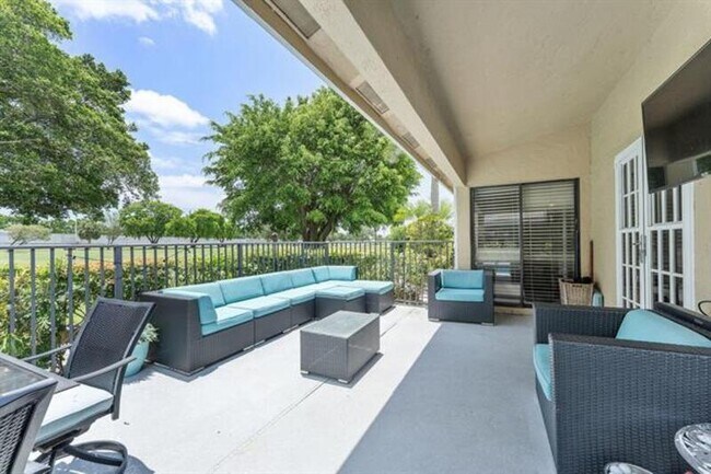 Building Photo - 8080 Covington Ct