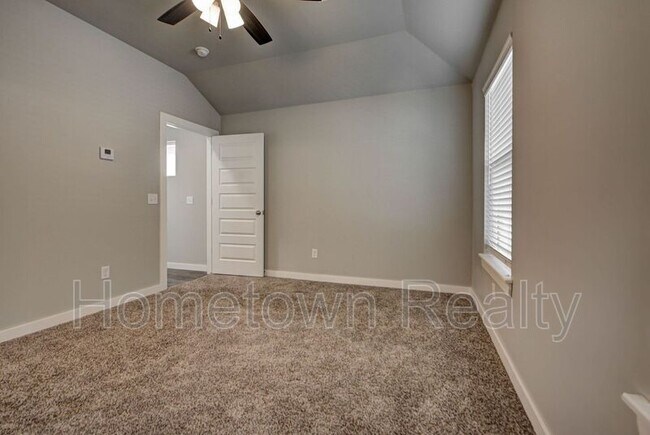 Building Photo - 8923 NW 109th Terrace