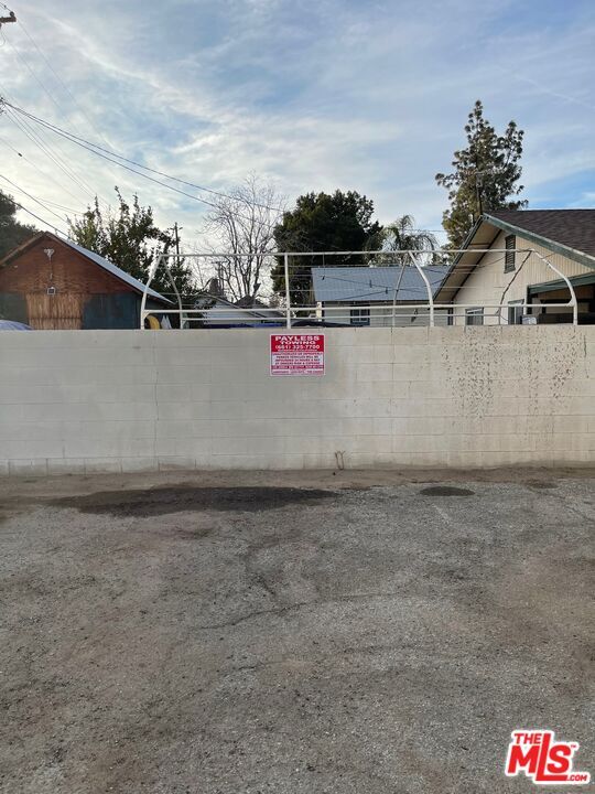 Building Photo - 1817 Blanche St