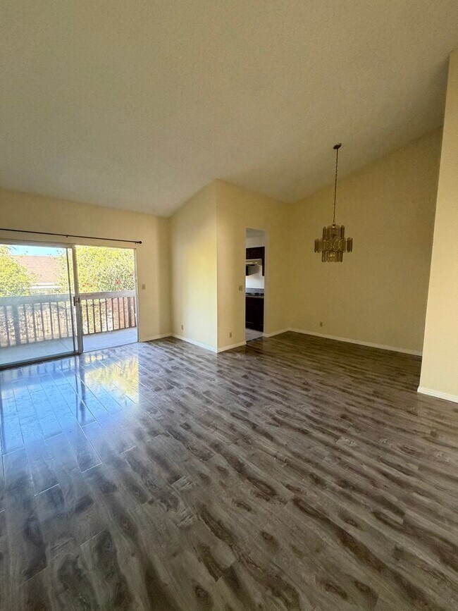 Building Photo - Beautiful Condo in Serene Montebello HOA Community – Pool, Spa & Prime Location