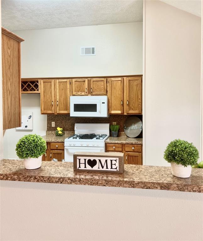 Building Photo - 16307 Ginger Run Way