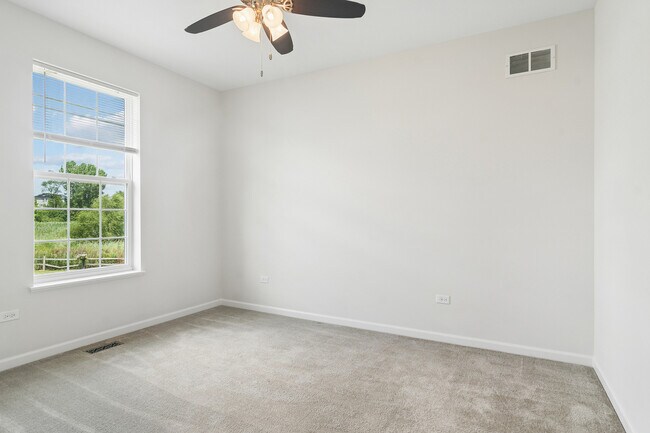 Building Photo - 108 Telluride Ln