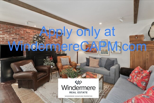 Building Photo - Stunning 5 Bed/3 Bath Home in Highly Desirable Fab Forties of East Sacramento!