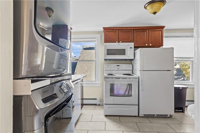 Building Photo - 18 Rhode Island Ave