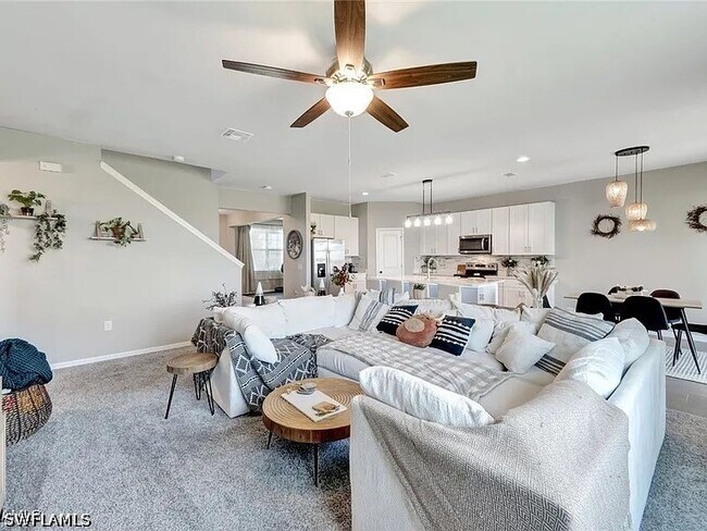 Building Photo - 43837 Cattleman Dr
