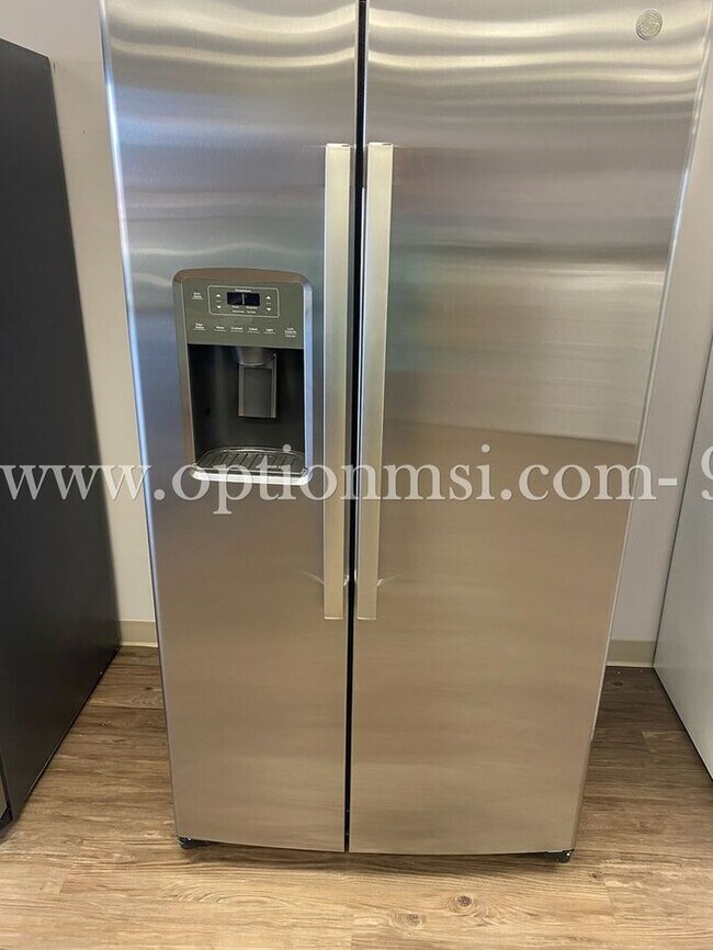 Building Photo - Rockhill Gardens Beauty-