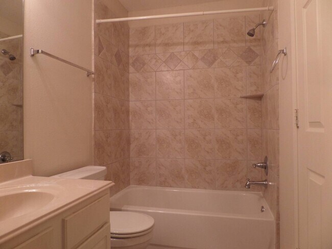 Building Photo - 3710 Sherwood Ln