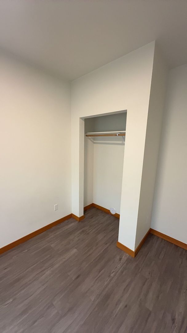 Building Photo - 1200/1210 Billy Frank Jr St - 1210 #103 Room 2 (Rooming Unit)