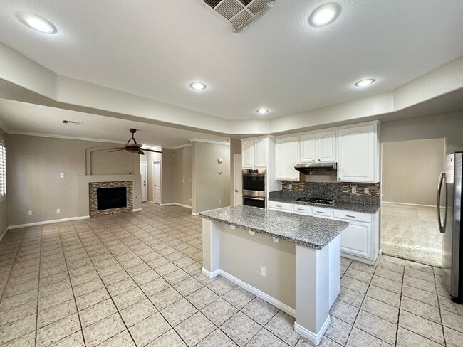 Building Photo - Chardonnay #61 By Lewis Homes