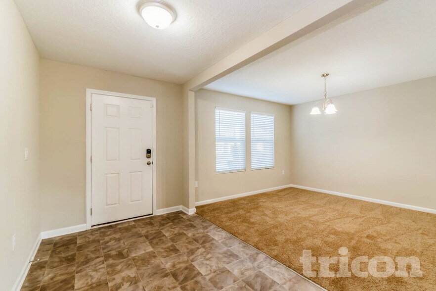 Building Photo - 1610 Liberty Tree Pl