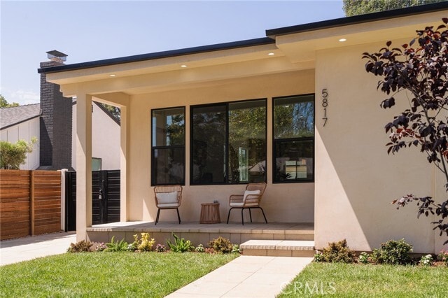 Building Photo - 5817 Cantaloupe Ave