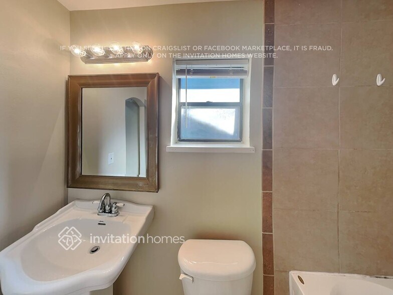 Building Photo - 3855 Shady Grove Cir