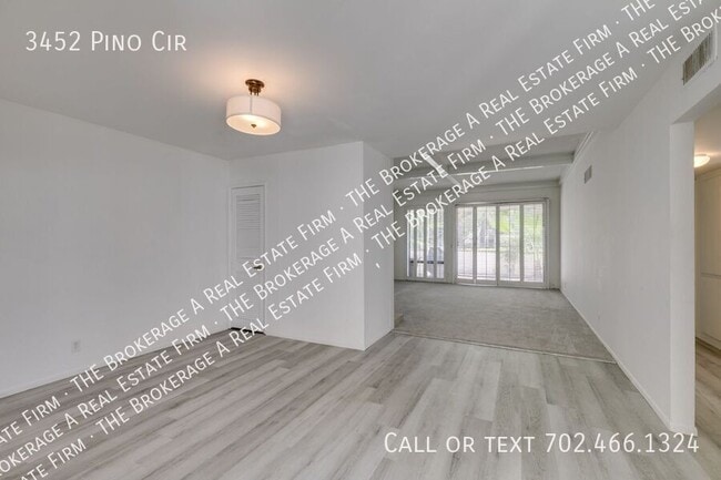 Building Photo - 3452 Pino Cir