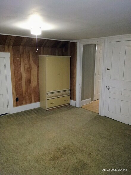 Building Photo - 15 Academy St