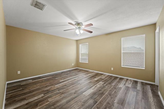Building Photo - 2743 Hacienda Lake Dr