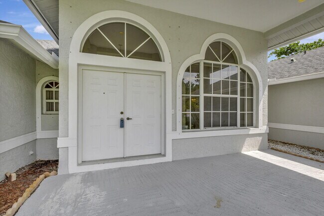 Building Photo - 14911 Orange Blvd